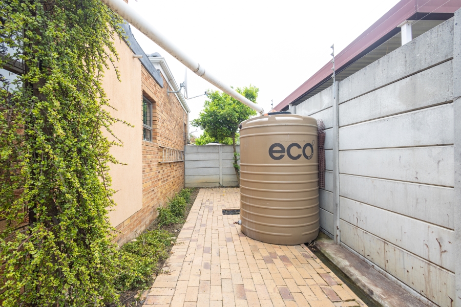 3 Bedroom Property for Sale in Uitzicht Western Cape